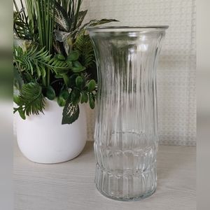 Vintage 1970s Clear Ribbed Glass Vase 8.5" Tall Marked E.O. Brody Cleveland Ohio